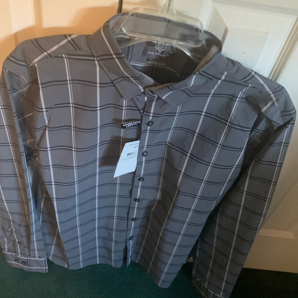 Men Van Heusen casual/dress button down